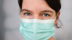 „Gut“für Level-2-Mundschutz mit Flügeln: Surgical Face Mask with Bottom Gap Shield (ETA Products) „Gut“für Level-2-Mundschutz mit Flügeln: Surgical Face Mask with Bottom Gap Shield (ETA Products)