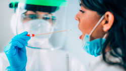Arbeitgeber müssen Corona-Tests anbieten – die wichtigsten arbeitsrechtlichen Fragen Arbeitgeber müssen Corona-Tests anbieten – die wichtigsten arbeitsrechtlichen Fragen
