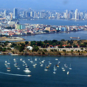 Die Skyline von Panama-Stadt: Das Datenleck der panamaischen Anwaltskanzlei Mossack Fonseca wirft auch neues Licht auf den Siemens-Skandal. Die Skyline von Panama-Stadt: Das Datenleck der panamaischen Anwaltskanzlei Mossack Fonseca wirft auch neues Licht auf den Siemens-Skandal.