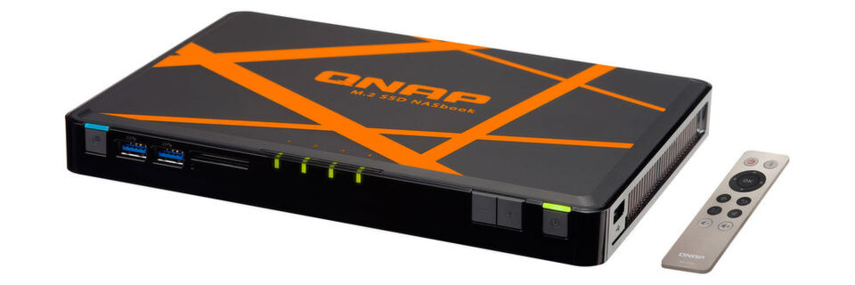 QNAPs NASbook TBS-453A lässt sich einfach transportieren. QNAPs NASbook TBS-453A lässt sich einfach transportieren.