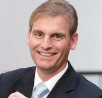 Der Autor: Andreas Espenschied, Senior Vice President Marketing & Business Development der Software AG Deutschland Der Autor: Andreas Espenschied, Senior Vice President Marketing & Business Development der Software AG Deutschland