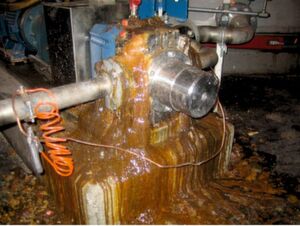 The most obvious shortcomings of mechanically sealed pumps are the catastrophic failures that can occur when the seals fail. In these instances, valuable materials are irretrievably lost, while the safety of personnel and environment is put at risk. The most obvious shortcomings of mechanically sealed pumps are the catastrophic failures that can occur when the seals fail. In these instances, valuable materials are irretrievably lost, while the safety of personnel and environment is put at risk.
