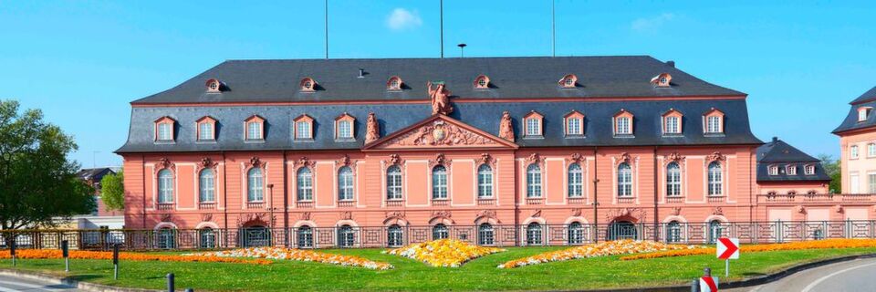Ist Rheinland-Pfalz bei eGovernment auf dem richtigen Weg? Ist Rheinland-Pfalz bei eGovernment auf dem richtigen Weg?