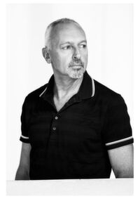 Thomas Meichle ist Gründer und Geschäftsführer des Beratungsunternehmens litschko l meichle CoEffizienz, das Werbeagenturen und Unternehmen bei Themen wie Positionierung, Markenentwicklung, Prozesse und Generationswechsel begleitet. Thomas Meichle ist Gründer und Geschäftsführer des Beratungsunternehmens litschko l meichle CoEffizienz, das Werbeagenturen und Unternehmen bei Themen wie Positionierung, Markenentwicklung, Prozesse und Generationswechsel begleitet.