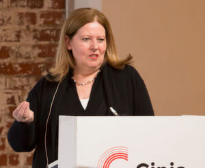 Erika Mann, ICANN-Vorstandsmitglied: "Links bauen Verbindungen, in der IT und zwischen Nationen." Erika Mann, ICANN-Vorstandsmitglied: "Links bauen Verbindungen, in der IT und zwischen Nationen."