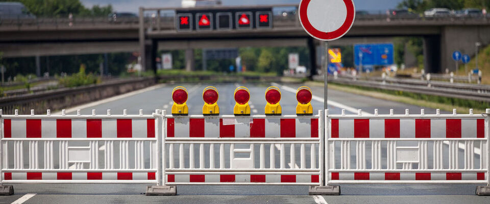 Nichts geht mehr: Ein geregelter Shutdown im Rechenzentrum ist manchmal notwendig; virtuelle Maschinen sind jedoch eine Herausforderung. Nichts geht mehr: Ein geregelter Shutdown im Rechenzentrum ist manchmal notwendig; virtuelle Maschinen sind jedoch eine Herausforderung.