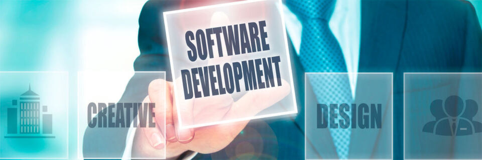 Um schneller und agiler Features und Software ausliefern zu können, rücken unter dem Fachbegriff „DevOps“ Entwicklung (Development) und Betrieb (Operations) zu interdisziplinären Teams inklusive Qualitätsmanagement zusammen. Um schneller und agiler Features und Software ausliefern zu können, rücken unter dem Fachbegriff „DevOps“ Entwicklung (Development) und Betrieb (Operations) zu interdisziplinären Teams inklusive Qualitätsmanagement zusammen.