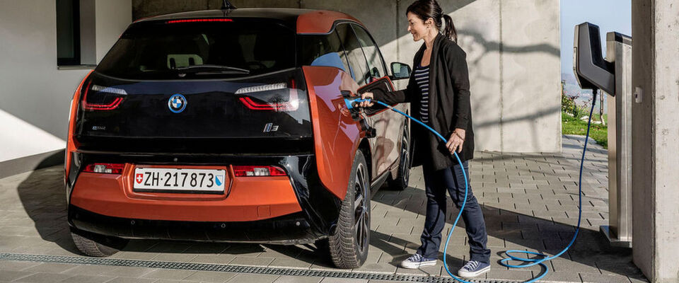Ausgehend von einem Stromverbrauchsrhythmus kann mithilfe von Gridsense vorhergesagt werden, wann Hausbesitzer ihre Elektrofahrzeuge aufladen. Ausgehend von einem Stromverbrauchsrhythmus kann mithilfe von Gridsense vorhergesagt werden, wann Hausbesitzer ihre Elektrofahrzeuge aufladen.