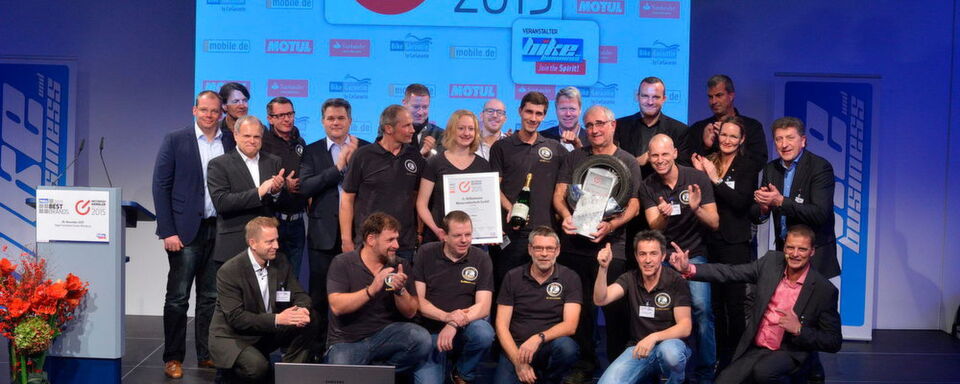Gewinner aus dem hohen Norden: G. Wilhelmsen Motorradtechnik aus Oeversee ist der „Motorradhändler des Jahres“ 2015. Gewinner aus dem hohen Norden: G. Wilhelmsen Motorradtechnik aus Oeversee ist der „Motorradhändler des Jahres“ 2015.