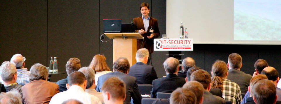 An den ersten drei Veranstaltungsorten hält IT-Security-Experte Stefan Tomanek die Eröffnungs-Keynote zur IT-SECURITY Management & Technology Conference 2016. An den ersten drei Veranstaltungsorten hält IT-Security-Experte Stefan Tomanek die Eröffnungs-Keynote zur IT-SECURITY Management & Technology Conference 2016.