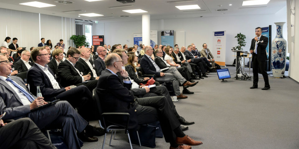 Cloud Ecosystem e.V. lud zum Summer Summit, diesmal in die Europazentrale von Huawei nach Düsseldorf. Cloud Ecosystem e.V. lud zum Summer Summit, diesmal in die Europazentrale von Huawei nach Düsseldorf.