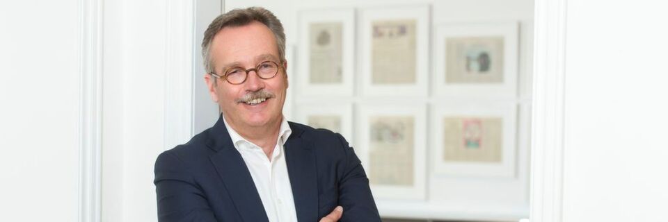 Prof. Dr. Franz-Rudolf Esch ist Deutschlands bekanntester Marketingprofessor und gilt als Markenpapst. Prof. Dr. Franz-Rudolf Esch ist Deutschlands bekanntester Marketingprofessor und gilt als Markenpapst.