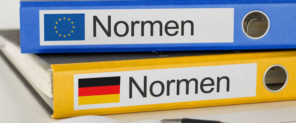 So manch einer mag denken: "Gibt es nicht schon genügend Vorschriften?" Doch laut Joachim Faulhaber von der TÜViT GmbH füllt die Euronorm 50600 wichtige Lücken. So manch einer mag denken: "Gibt es nicht schon genügend Vorschriften?" Doch laut Joachim Faulhaber von der TÜViT GmbH füllt die Euronorm 50600 wichtige Lücken.