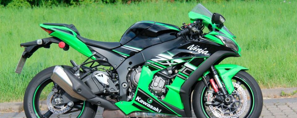 Mit der ZX-10R lässt es sich trotz der extremen Zielsetzung gut leben. Man hat sein Auskommen auf der Landstraße und im Alltag, sie bietet aber auch beim Trip über die Nordschleife feinste Voraussetzungen für gute Rundenzeiten. Mit der ZX-10R lässt es sich trotz der extremen Zielsetzung gut leben. Man hat sein Auskommen auf der Landstraße und im Alltag, sie bietet aber auch beim Trip über die Nordschleife feinste Voraussetzungen für gute Rundenzeiten.