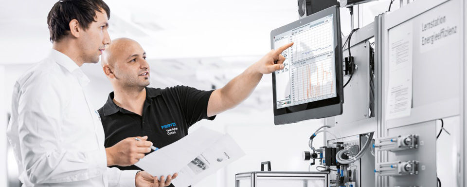 Die Gewinner des diesjährigen „Lean & Green Management Award“ haben die Anforderungen im Lean-Management und im Umwelt- und Energiebereich erfüllt – und ihre Mitarbeiter dafür begeistert. Im Bild die Festo-Technologiefabrik in Scharnhausen. Die Gewinner des diesjährigen „Lean & Green Management Award“ haben die Anforderungen im Lean-Management und im Umwelt- und Energiebereich erfüllt – und ihre Mitarbeiter dafür begeistert. Im Bild die Festo-Technologiefabrik in Scharnhausen.