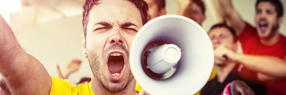 Fans im Stadion wollen jubeln – und nicht ewig auf ihr Würstchen warten. Fans im Stadion wollen jubeln – und nicht ewig auf ihr Würstchen warten.