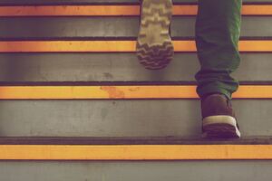 Unternehmen müssen ihren Kunden immer zur richtigen Zeit, passgenauen Content liefern, um ihren Kaufprozess beeinflussen zu können. Das funktioniert allerdings nur Step by Step, in jeder einzelnen Phase der Costumer Journey. Unternehmen müssen ihren Kunden immer zur richtigen Zeit, passgenauen Content liefern, um ihren Kaufprozess beeinflussen zu können. Das funktioniert allerdings nur Step by Step, in jeder einzelnen Phase der Costumer Journey.