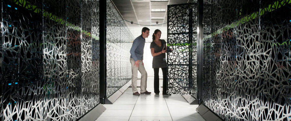 Die Atos-Tochter Bull forscht intensiv an neuen Komponenten für so genannte Exascale-Rechner, die mit mehr als einer Trillion Operationen pro Sekunde tausendmal leistungsfähiger sind als heutige Systeme. Die Atos-Tochter Bull forscht intensiv an neuen Komponenten für so genannte Exascale-Rechner, die mit mehr als einer Trillion Operationen pro Sekunde tausendmal leistungsfähiger sind als heutige Systeme.
