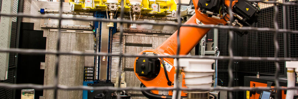 Stratasys stellte Ende August in seiner Zentrale gemeinsam mit den Partnern Siemens, Boeing und Ford FDM-Technologien vor, die neue Möglichkeiten für den 3D-Druck eröffnen sollen. Stratasys stellte Ende August in seiner Zentrale gemeinsam mit den Partnern Siemens, Boeing und Ford FDM-Technologien vor, die neue Möglichkeiten für den 3D-Druck eröffnen sollen.