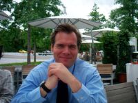 Claus Hammer verantwortet als Manager bei der Daimler AG im Geschäftsfeld Mercedes-Benz Vans die vertriebsrelevanten Online Platforms & Digital Content Management. Claus Hammer verantwortet als Manager bei der Daimler AG im Geschäftsfeld Mercedes-Benz Vans die vertriebsrelevanten Online Platforms & Digital Content Management.