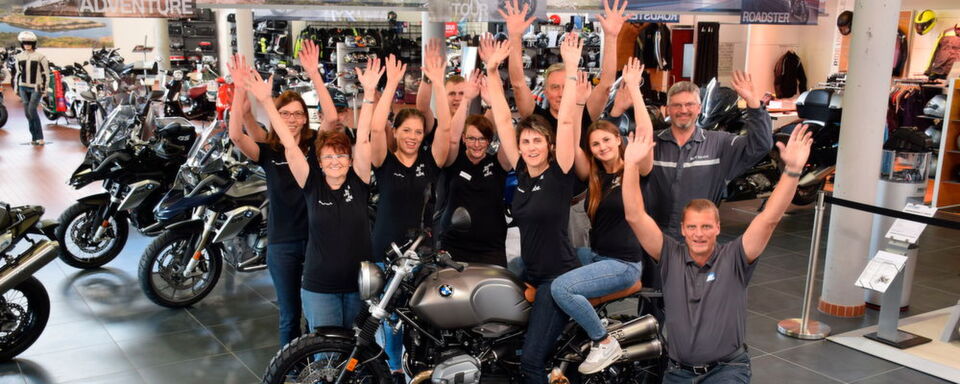 Drei Generationen unter einem Dach: Family Business bei Hechler Motor. Drei Generationen unter einem Dach: Family Business bei Hechler Motor.