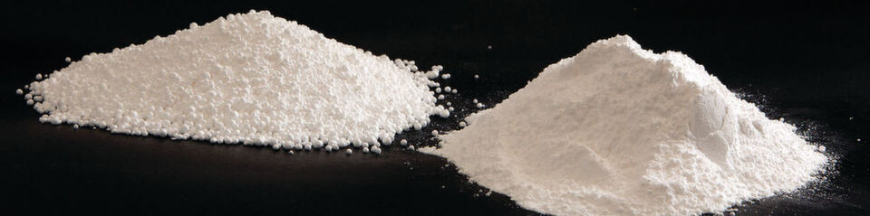 Cal-Chlor is the world’s largest distributor of CaCl2 powder, which is shipped in 23 kg plastic valve bags. Cal-Chlor is the world’s largest distributor of CaCl2 powder, which is shipped in 23 kg plastic valve bags.