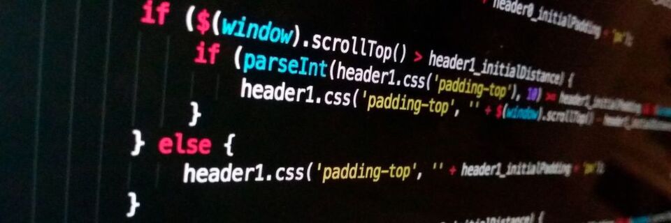 Manuell Kontrolle von Programmcode ist zeitaufwändig. Aber es gibt Tools zur automatischen Codeprüfung, die sich problemlos in den Entwicklungsprozess integrieren lassen. Manuell Kontrolle von Programmcode ist zeitaufwändig. Aber es gibt Tools zur automatischen Codeprüfung, die sich problemlos in den Entwicklungsprozess integrieren lassen.