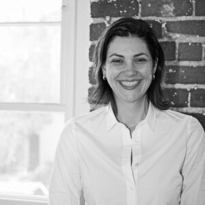 „Cloud Foundry abstrahiert eine Cloud-fähige Applikation komplett von der darunterliegenden Infrastruktur“, erläutert Abby Kearns, Vice President Industry Strategy bei der Cloud Foundry Foundation. Unternehmen können damit Microservices erstellen und in mehreren Clouds ausrollen, so schnell, wie es das Business benötigt.“ „Cloud Foundry abstrahiert eine Cloud-fähige Applikation komplett von der darunterliegenden Infrastruktur“, erläutert Abby Kearns, Vice President Industry Strategy bei der Cloud Foundry Foundation. Unternehmen können damit Microservices erstellen und in mehreren Clouds ausrollen, so schnell, wie es das Business benötigt.“