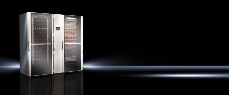 „Liquid Cooling Package LCP Inline CW“ bezeichnet das Rittal-System für eine wasserbasierte Reihenklimatisierung. Ein Web-basiertes Tool, der „IT Cooling Kalkulator“, hilft bei der Auswahl des passenden LCP-Systems. „Liquid Cooling Package LCP Inline CW“ bezeichnet das Rittal-System für eine wasserbasierte Reihenklimatisierung. Ein Web-basiertes Tool, der „IT Cooling Kalkulator“, hilft bei der Auswahl des passenden LCP-Systems.