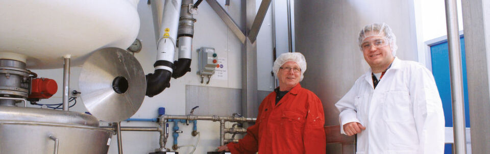 Wim Ekkelkamp, Technical Manager, at Ofichem’s API-manufacturing facility and Remco Vree Egberts, right, R&D Manager and Project Leader have chosen the Almatec E-Series Air-Operated Double-Diaphragm Pump because of its Atex certification for handling dangerous materials. Wim Ekkelkamp, Technical Manager, at Ofichem’s API-manufacturing facility and Remco Vree Egberts, right, R&D Manager and Project Leader have chosen the Almatec E-Series Air-Operated Double-Diaphragm Pump because of its Atex certification for handling dangerous materials.