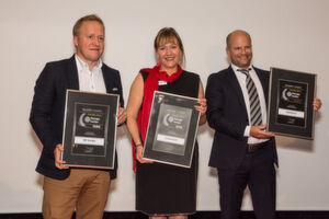 Die Gewinner des Storage-Insider Readers' Choice Award 2016 in der Kategorie Enterprise Filesharing: von links nach rechts: Thomas Haberl, Yvonne Schickel und Tobias Gerlinger Die Gewinner des Storage-Insider Readers' Choice Award 2016 in der Kategorie Enterprise Filesharing: von links nach rechts: Thomas Haberl, Yvonne Schickel und Tobias Gerlinger