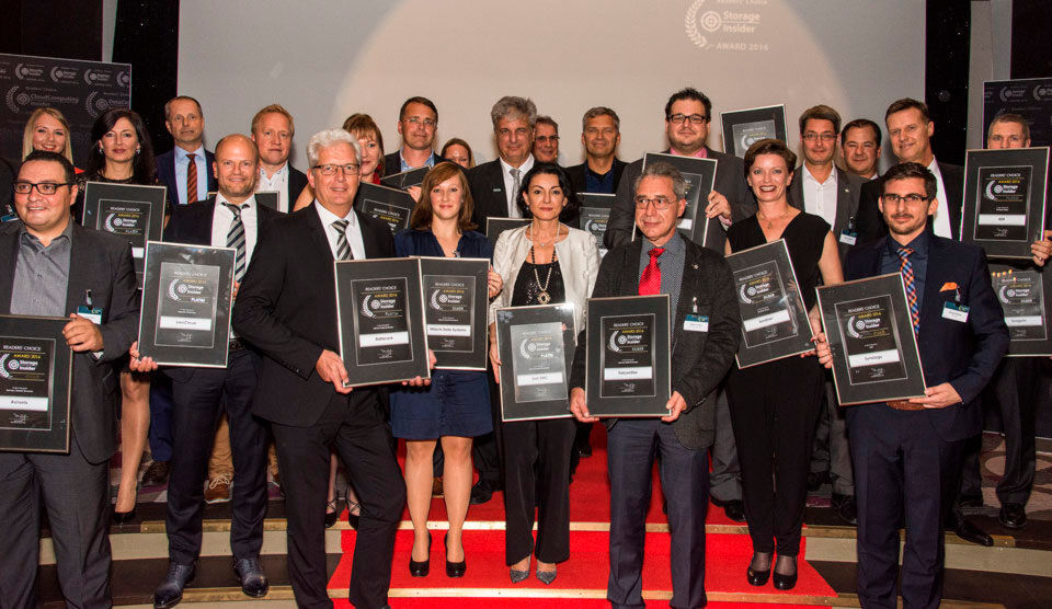 Das sind die glücklichen Gewinner der Storage-Insider Readers´Choice Awards 2016 in den Kategorien All-Flash-Array, Archivierung, Backup/DR, Enterprise Filesharing, Highend-Speichersysteme, NAS und Software-defined Storage. Das sind die glücklichen Gewinner der Storage-Insider Readers´Choice Awards 2016 in den Kategorien All-Flash-Array, Archivierung, Backup/DR, Enterprise Filesharing, Highend-Speichersysteme, NAS und Software-defined Storage.