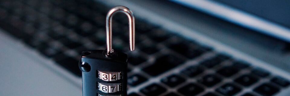 Der Schutz wichtiger Unternehmensdaten ist eine essentielle Aufgabe für IT-Verantwortliche. Unsere sieben Tipps helfen. Der Schutz wichtiger Unternehmensdaten ist eine essentielle Aufgabe für IT-Verantwortliche. Unsere sieben Tipps helfen.