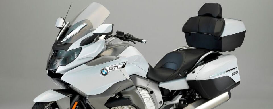 Wie bereits die K 1600 GT, so erhält auch die Schwesterversion K 1600 GTL für das kommende Modelljahr eine gründliche Überarbeitung. Wie bereits die K 1600 GT, so erhält auch die Schwesterversion K 1600 GTL für das kommende Modelljahr eine gründliche Überarbeitung.