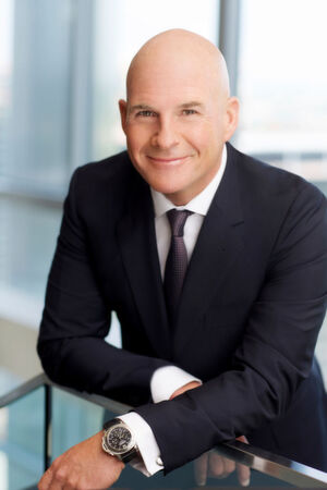 „Einen reibungsloser IT-Betrieb mit einer hohen Systemperformanz ist die Grundvoraussetzung für alle Vorhaben der Digitalisierung“, hält Paul Appleby, Executive Vice Vice President Worldwide Sales and Marketing bei BMC, fest. „Einen reibungsloser IT-Betrieb mit einer hohen Systemperformanz ist die Grundvoraussetzung für alle Vorhaben der Digitalisierung“, hält Paul Appleby, Executive Vice Vice President Worldwide Sales and Marketing bei BMC, fest.