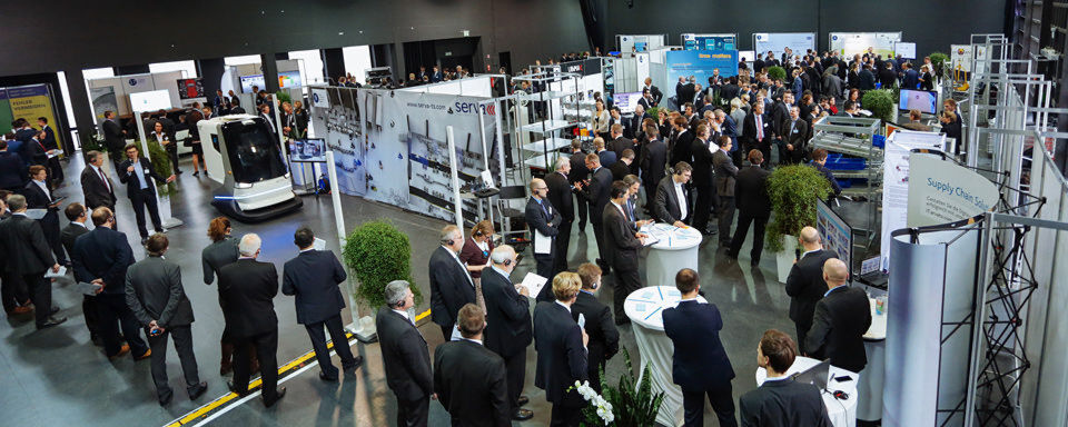 Volkswagen hat den 11. „Innovationstag Logistik 2016“ in Wolfsburg veranstaltet. Im Mittelpunkt: IT-Konzepte und neue logistische Ansätze. Volkswagen hat den 11. „Innovationstag Logistik 2016“ in Wolfsburg veranstaltet. Im Mittelpunkt: IT-Konzepte und neue logistische Ansätze.