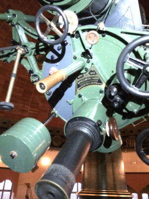 Das Bild zeigt den 1899 fertiggestellten „Großen Refraktor“ des astrophysikalischen Observatoriums in Potsdam. Das Bild zeigt den 1899 fertiggestellten „Großen Refraktor“ des astrophysikalischen Observatoriums in Potsdam.