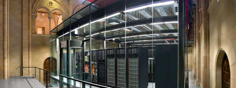 MareNostrum („unser Meer“), Spaniens nationales HPC-System, beim Barcelona Supercomputing Center. MareNostrum („unser Meer“), Spaniens nationales HPC-System, beim Barcelona Supercomputing Center.