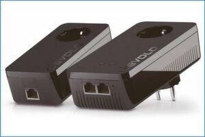 Bei Erweiterungen bestehender Netzwerke kann Power- oder dLAN als Alternative zur strukturierten Verkabelung mit Twisted-Pair-Kabeln gute Dienste leisten. Bei Erweiterungen bestehender Netzwerke kann Power- oder dLAN als Alternative zur strukturierten Verkabelung mit Twisted-Pair-Kabeln gute Dienste leisten.