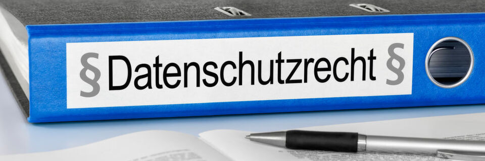 Für die praktische Anwendung der DSGVO besteht ein hoher Klärungsbedarf, der eine sorgfältige Beobachtung aktueller Entwicklungen und eine qualifizierte Beratung nahelegt. Für die praktische Anwendung der DSGVO besteht ein hoher Klärungsbedarf, der eine sorgfältige Beobachtung aktueller Entwicklungen und eine qualifizierte Beratung nahelegt.