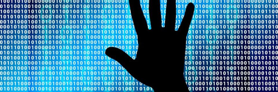 Privileged Access- und Account-Management reduziert das Risiko für einen Missbrauch von Administrator-Rechten durch externe Hacker oder Insider deutlich. Privileged Access- und Account-Management reduziert das Risiko für einen Missbrauch von Administrator-Rechten durch externe Hacker oder Insider deutlich.