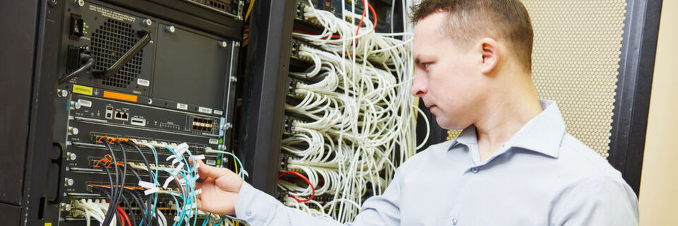 Das Netzwerk wird im Rechenzentrum oft vernachlässigt. Ein Fehler! Das Netzwerk wird im Rechenzentrum oft vernachlässigt. Ein Fehler!