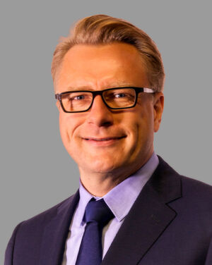Jörg Strughold, Vice President Sales, Arrow EMEA Components: „Generell wird sicher die Kombination aus Elektronik und IT-Lösungen im Vordergrund stehen.“ Jörg Strughold, Vice President Sales, Arrow EMEA Components: „Generell wird sicher die Kombination aus Elektronik und IT-Lösungen im Vordergrund stehen.“