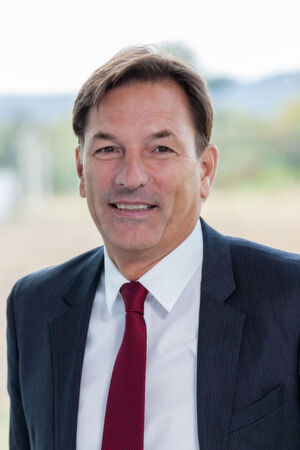 Sven Krumpel. CEO CODICO: „Hinter all den elektronikgetriebenen Trends verbirgt sich Komplexität, die wir mit unserem Geschäftsmodell erfüllen können.“ Sven Krumpel. CEO CODICO: „Hinter all den elektronikgetriebenen Trends verbirgt sich Komplexität, die wir mit unserem Geschäftsmodell erfüllen können.“