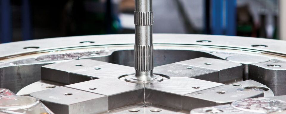 Die Felss-Gruppe, ein Technologieführer im Bereich der Kaltumformung von Hohlkörpern, erhält einen neuen Haupteigentümer: die schweizerische Beteiligungsgesellschaft Capvis. Die Felss-Gruppe, ein Technologieführer im Bereich der Kaltumformung von Hohlkörpern, erhält einen neuen Haupteigentümer: die schweizerische Beteiligungsgesellschaft Capvis.