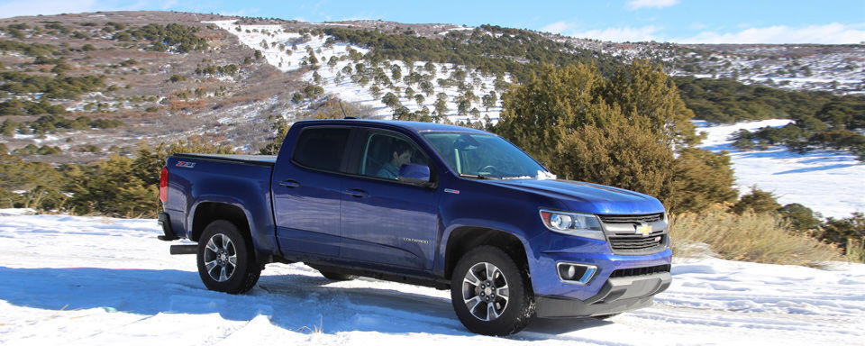 Spektakuläre Panoramen und Straßen: Auf dem Weg durch die Rocky Mountains geht es hoch hinaus. Auf Erkundungstour im Bundesstaat Colorado – mit einem Chevrolet gleichen Namens. Spektakuläre Panoramen und Straßen: Auf dem Weg durch die Rocky Mountains geht es hoch hinaus. Auf Erkundungstour im Bundesstaat Colorado – mit einem Chevrolet gleichen Namens.