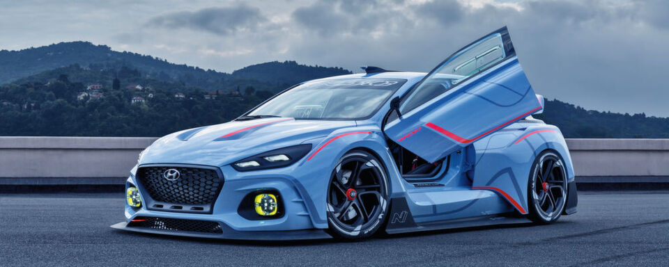 Die Werkstoffhersteller betreiben hohen Aufwand, um ihre automobile Kompetenz zu beweisen – bis hin zum Bau kompletter Fahrzeug-Prototypen. Die Werkstoffhersteller betreiben hohen Aufwand, um ihre automobile Kompetenz zu beweisen – bis hin zum Bau kompletter Fahrzeug-Prototypen.