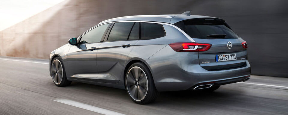 Opel stellt auf dem Genfer Automobilsalon den neuen Insignia Sports Tourer vor. Opel stellt auf dem Genfer Automobilsalon den neuen Insignia Sports Tourer vor.