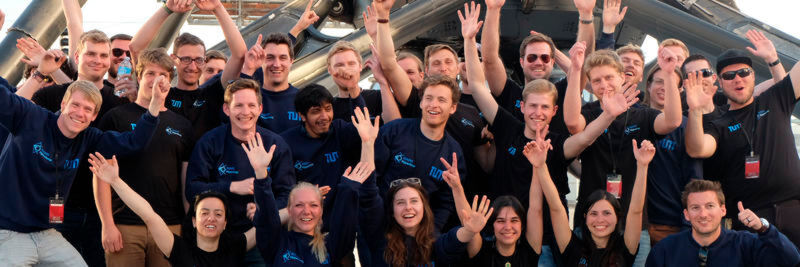 Das siegreiche WARR Hyperloop Team. Das siegreiche WARR Hyperloop Team.
