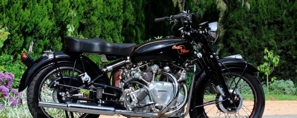 Mindestens eine Viertelmillion Dollar sollte dieser Indian-Vincent-Prototyp von 1949 bringen, tat er dann aber nicht. Ein absolutes Unikat. Mindestens eine Viertelmillion Dollar sollte dieser Indian-Vincent-Prototyp von 1949 bringen, tat er dann aber nicht. Ein absolutes Unikat.